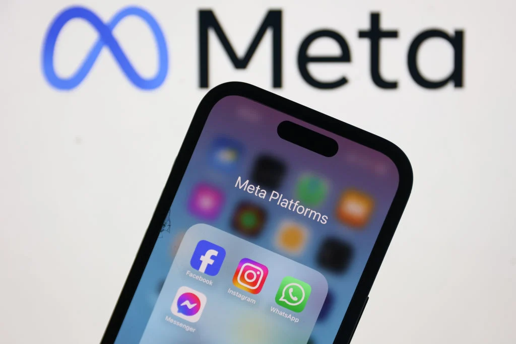 Meta Infinite Scroll Ban: How Your Apps Will Be Forced to Change