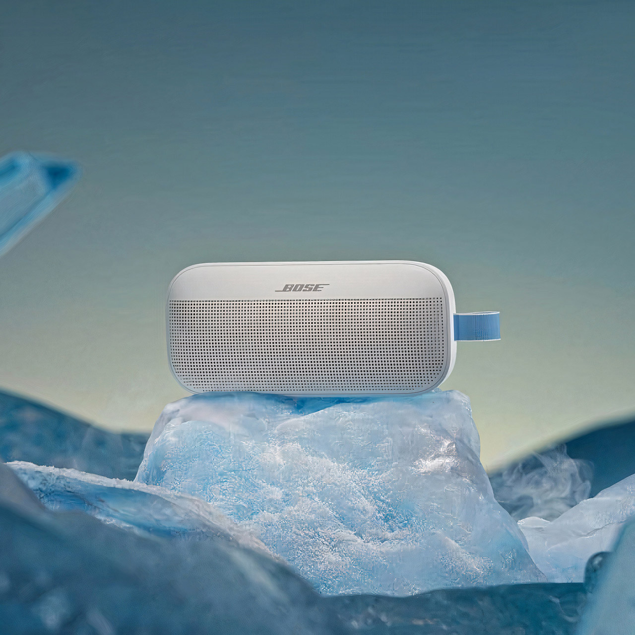 Andover Audio FreePlay vs Bose SoundLink Flex 2: Which Portable Speaker Delivers Real Stereo?