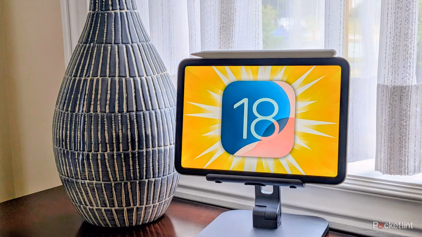 Should You Update to iPadOS 27? Siri Gains vs. Staying Put