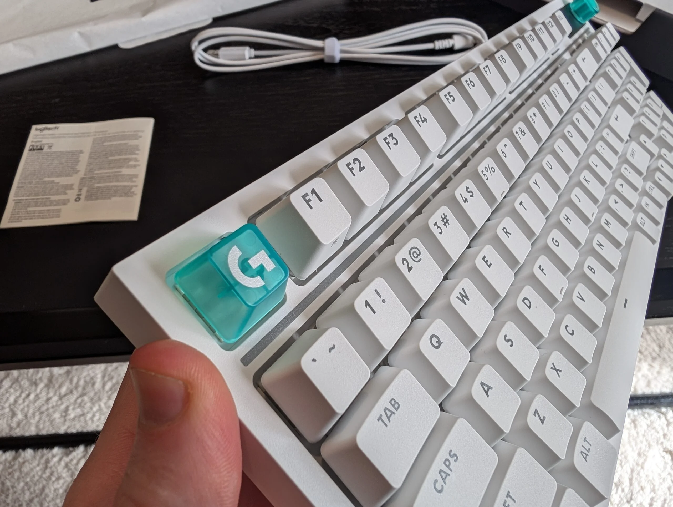 Retro Keyboards With Modern Switches: Aesthetic vs Performance