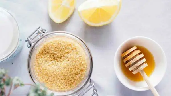 Làm đẹp da tự nhiên với lá húng chanh: Hướng dẫn an toàn và hiệu quả