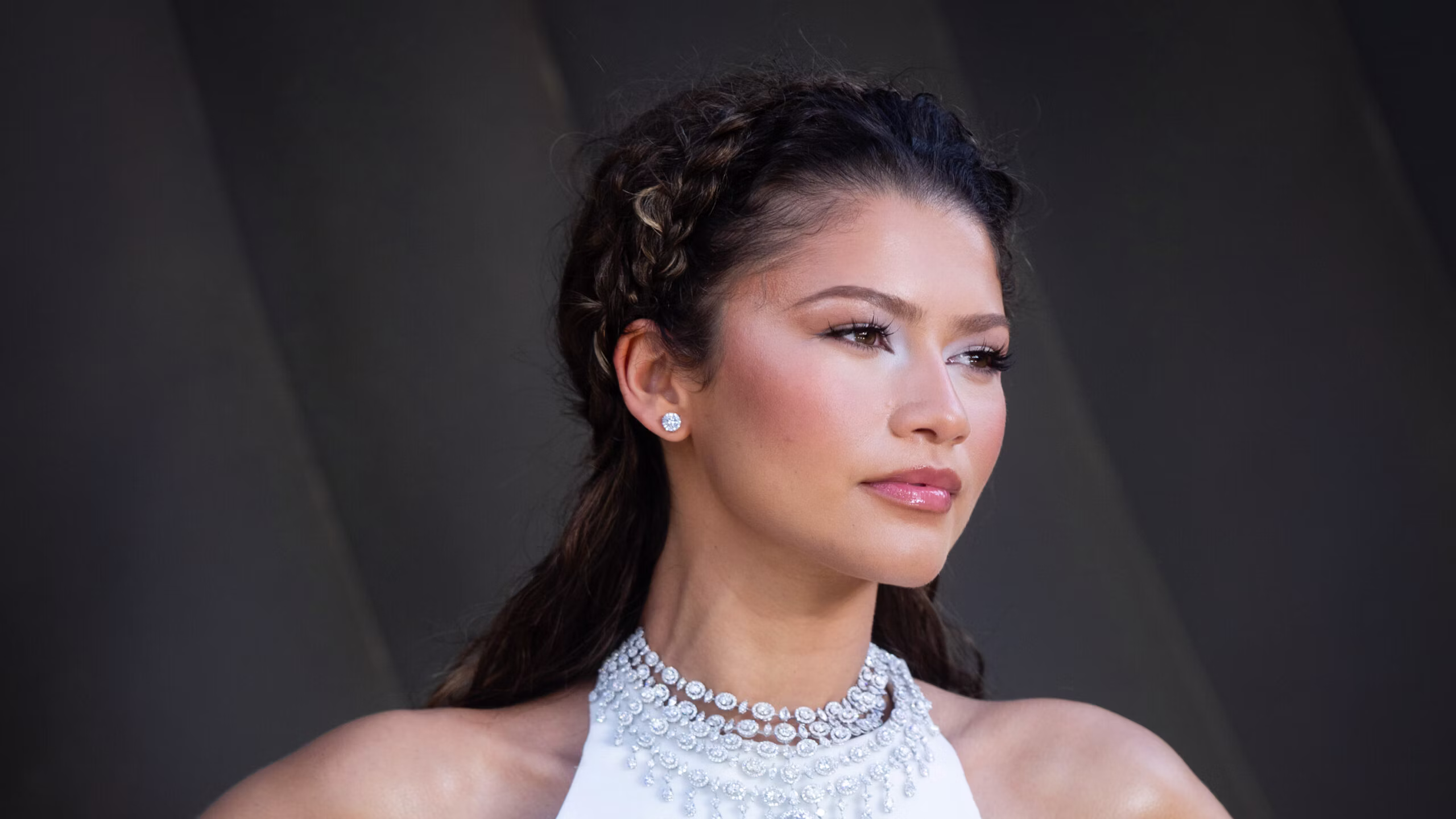 How to Recreate the Ethereal Eyeshadow Look Taking Over Red Carpets