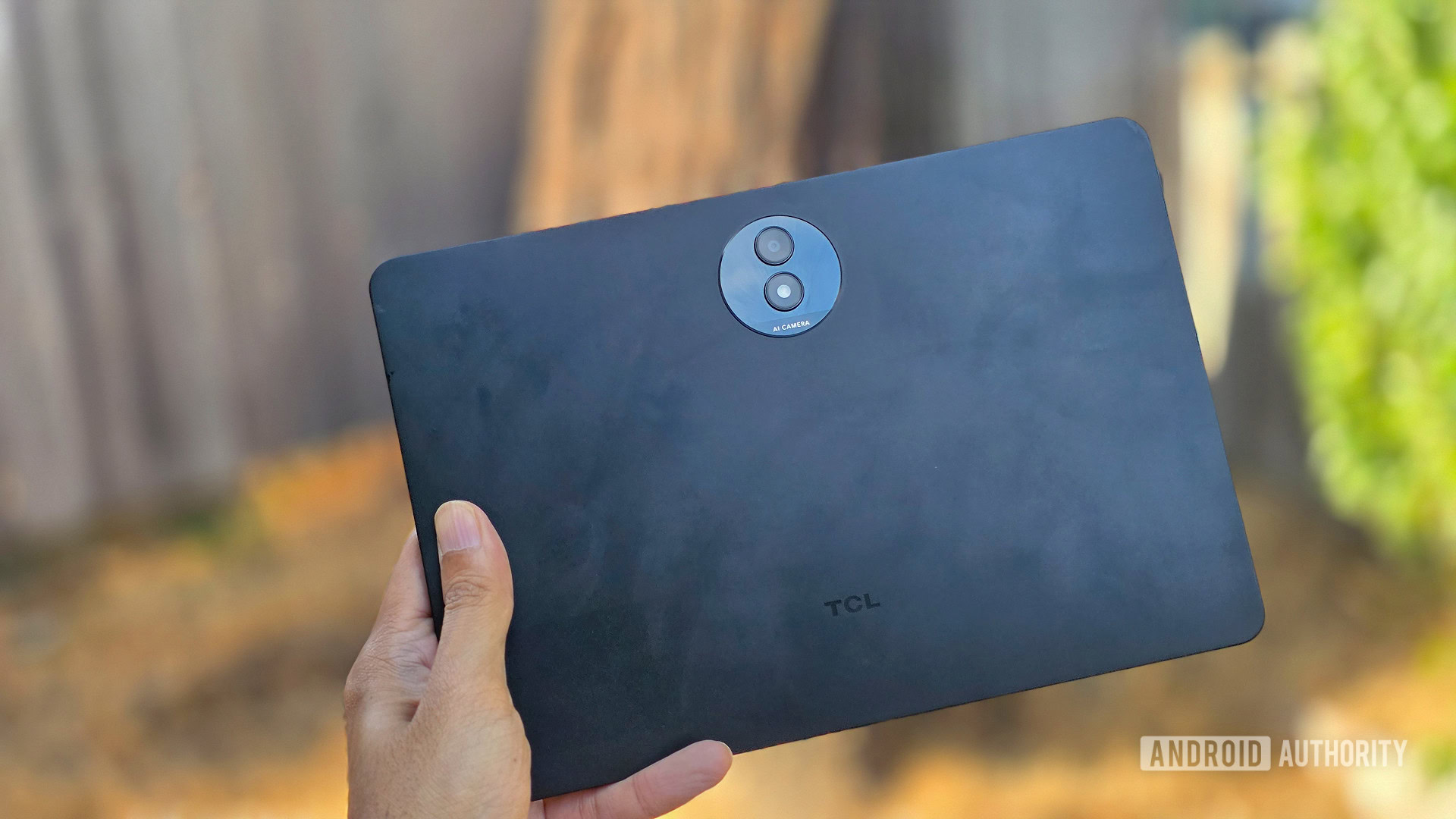 Budget E-Ink Tablets vs Traditional Tablets: TCL NXTPAPER 11 Plus and Kindle Scribe Compared