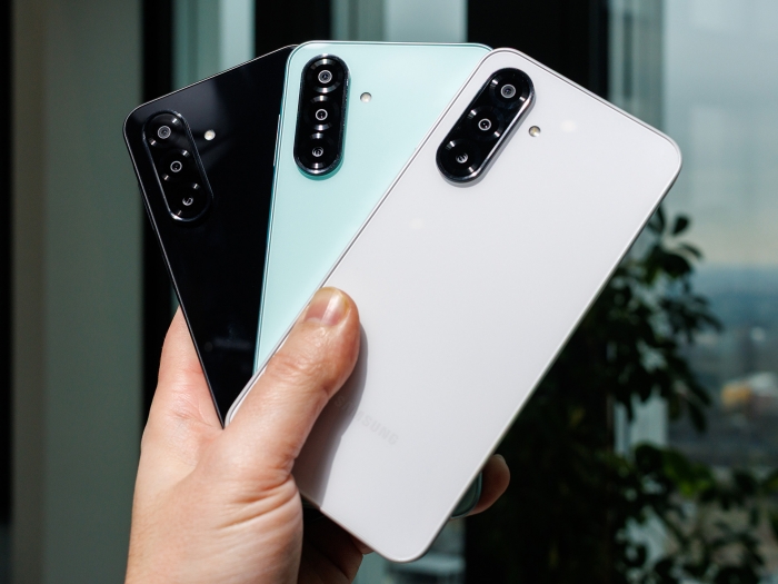 Điện thoại dưới 10 triệu: Chọn màn AMOLED, pin 5000mAh, camera 50MP nào đáng mua