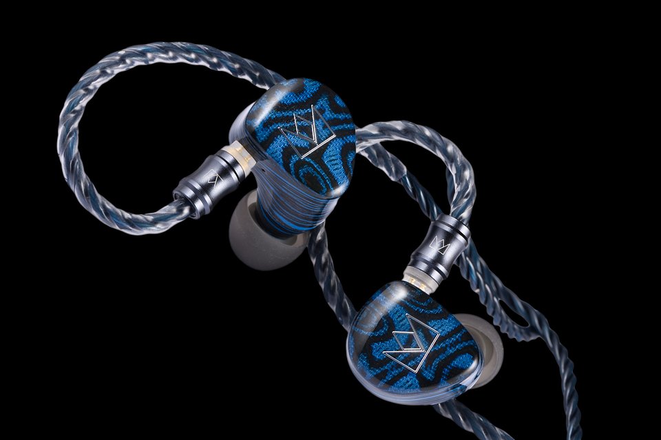 Noble Audio’s Iris vs Vanguard: Two Roads to Reference Sound