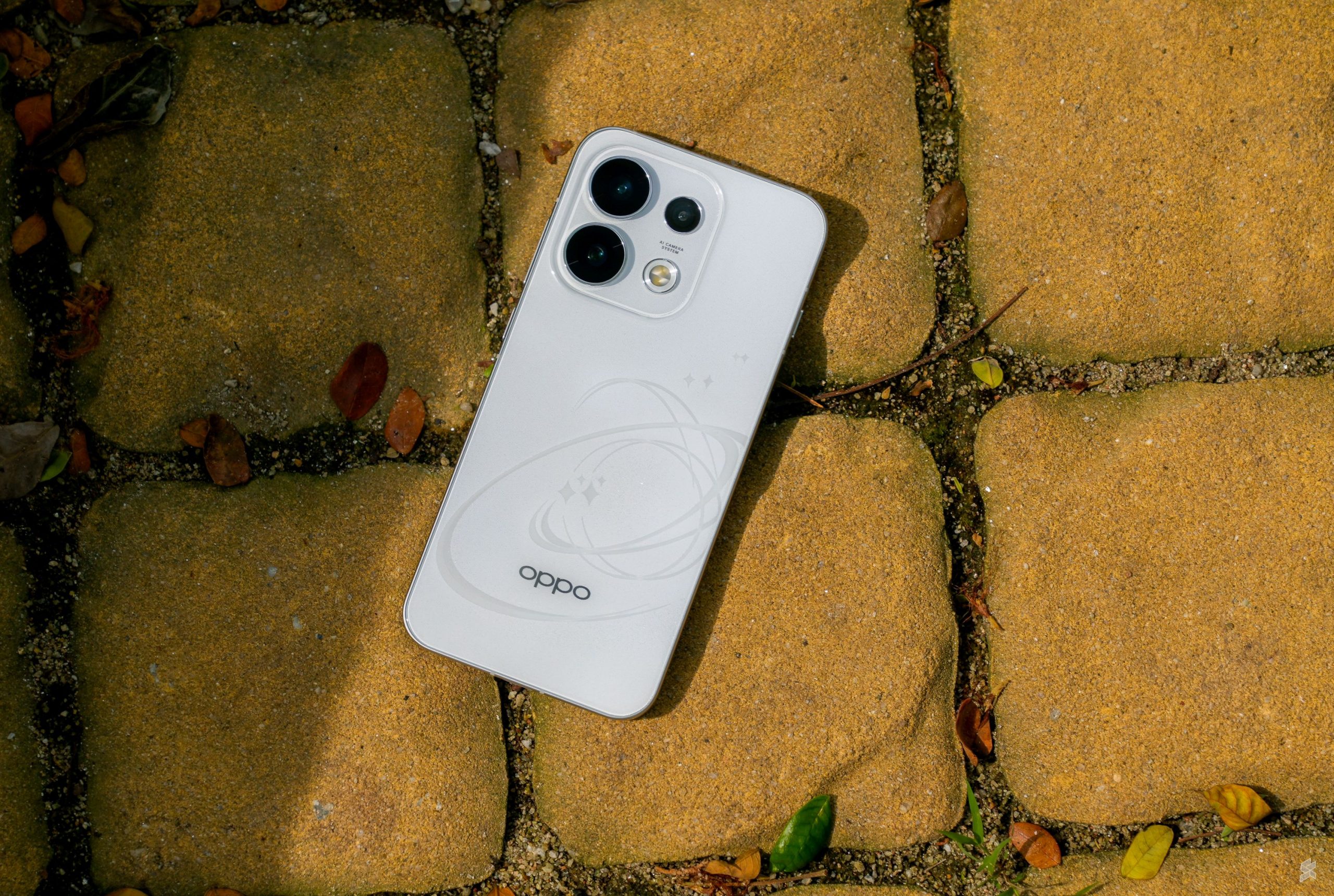 OPPO Reno 16 vs Reno 16 Pro: Is 200MP Worth It for Creators?
