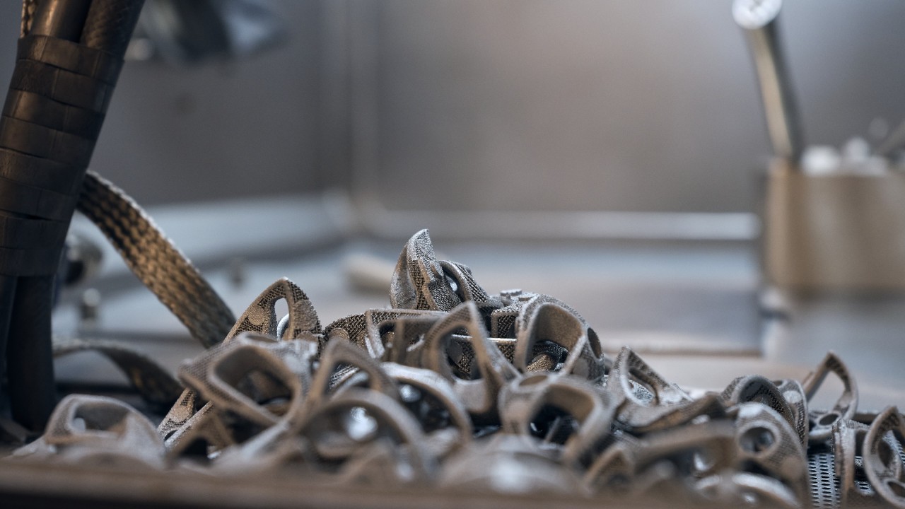 Laser-Controlled Microstructure Design Raises the Bar in Metal Additive Manufacturing