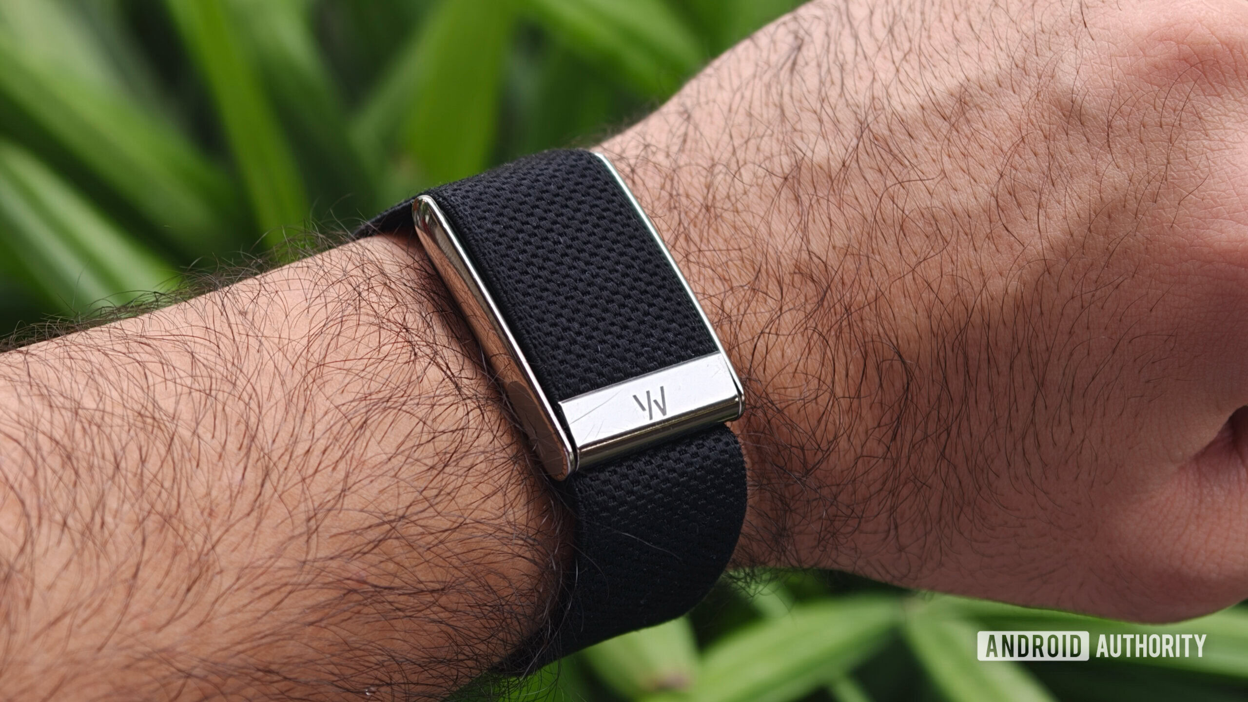 Fitbit Air Review: A Comfortable, Quiet Tracker With Clear Limits