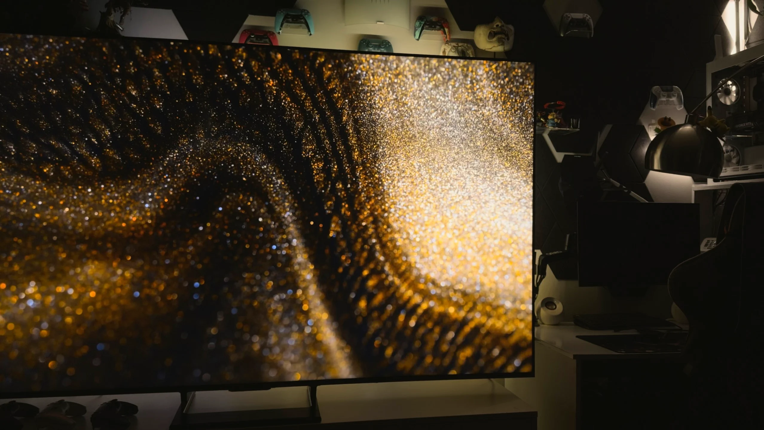 Hisense Mini-LED Fire TV Deals: 4K Under $400 and Big-Screen Discounts