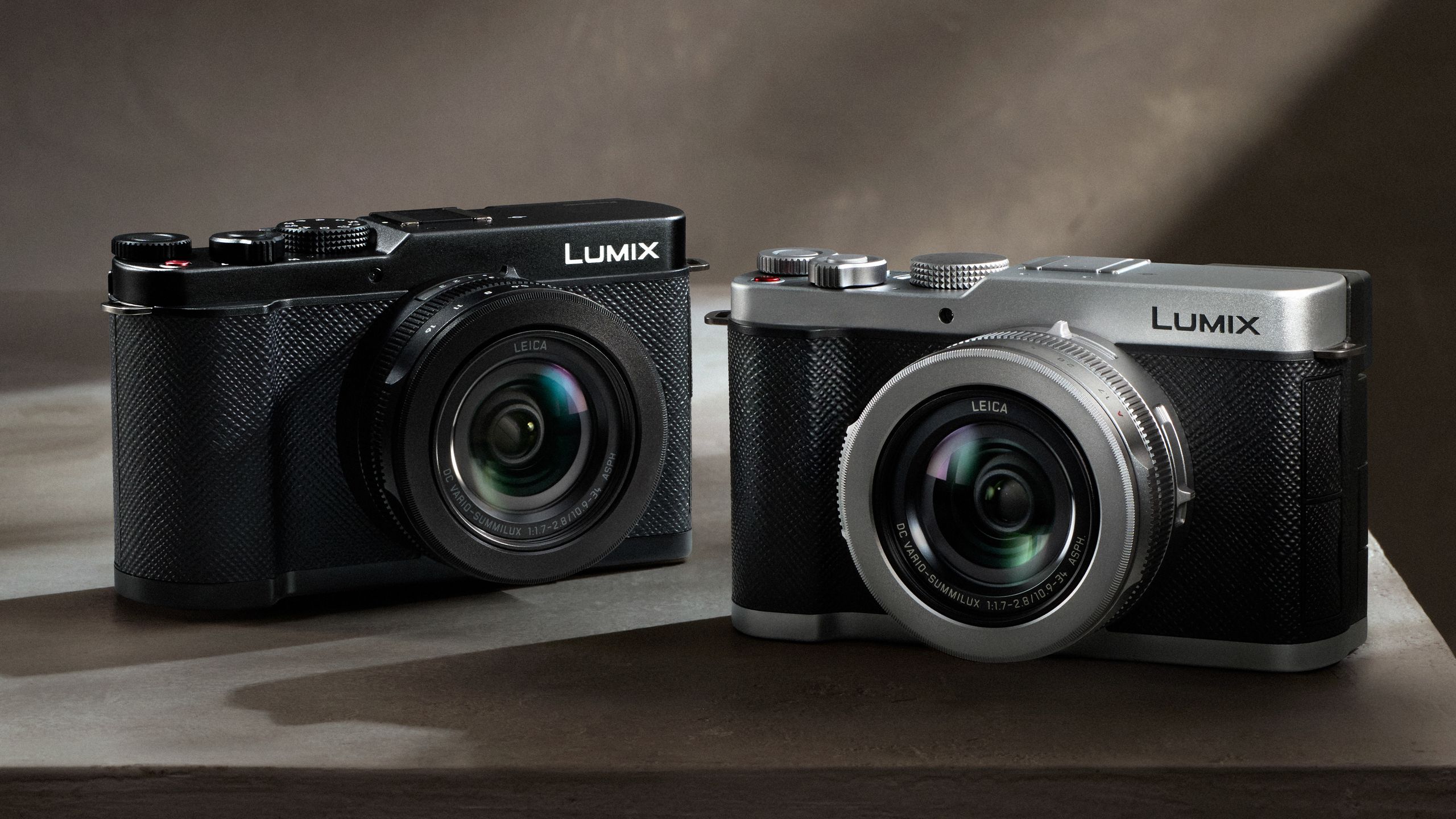 Retro Mirrorless Cameras Are Outselling Modern Flagships