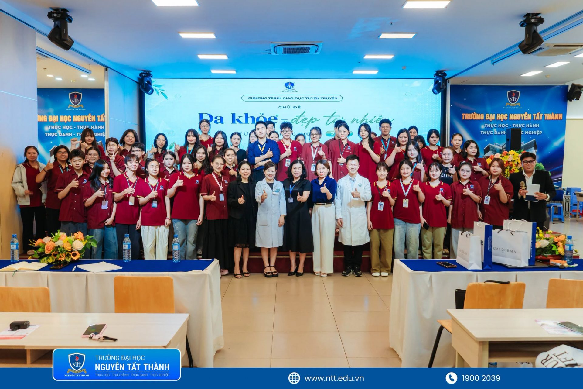 4 thói quen chăm sóc da đang âm thầm làm hỏng làn da bạn