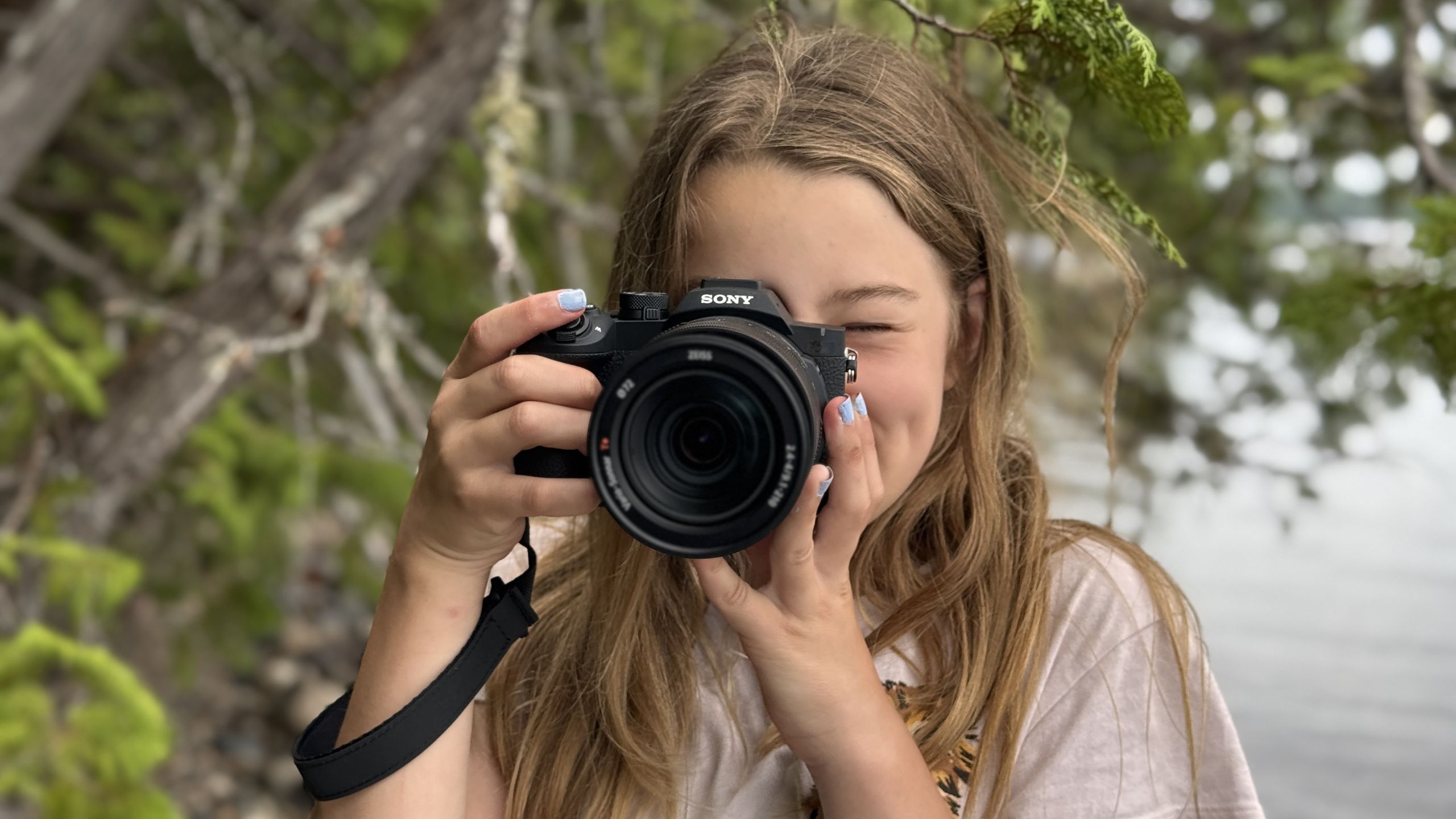 Bridge Cameras for Beginners: Sony RX10 V vs Olympus E-M10 Mark IV