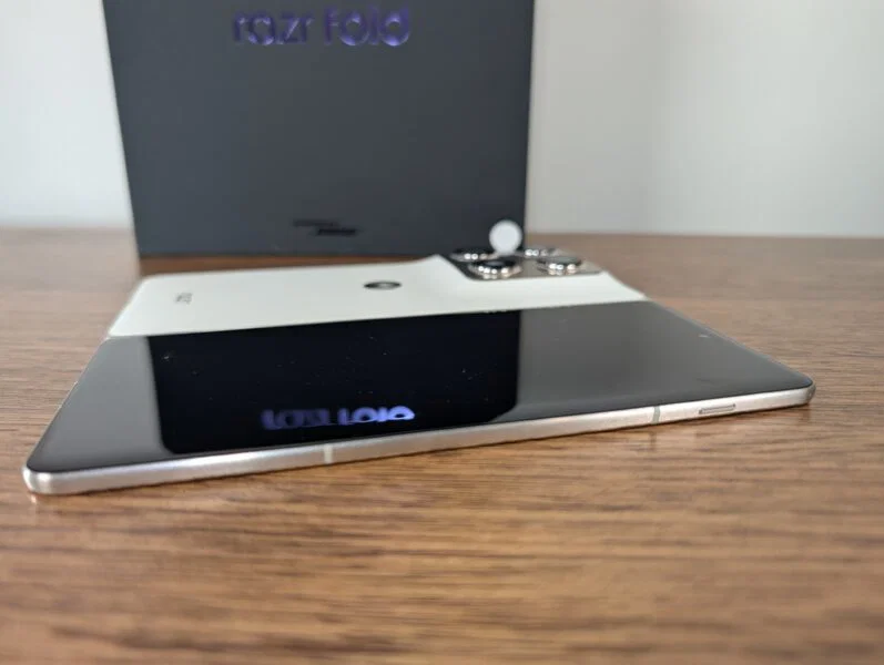 Motorola Razr Fold vs Honor Magic V6: Which Foldable Feels Worth the Money?