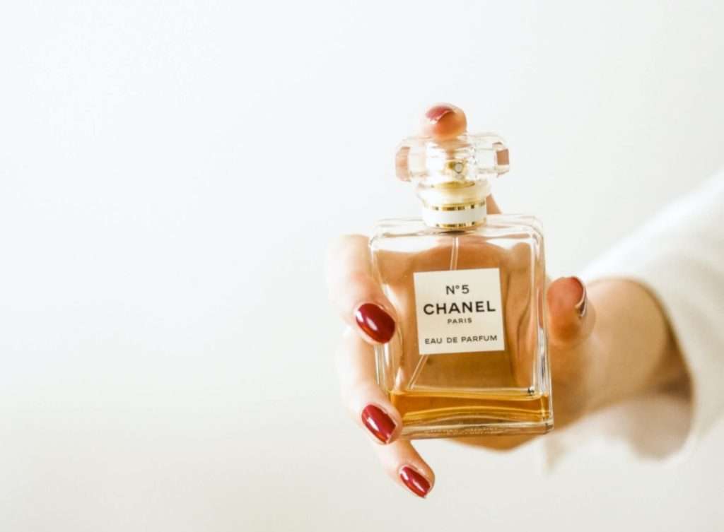 Fragrance Layering Is the Ultimate Personal Beauty Ritual—Here’s How to Master It