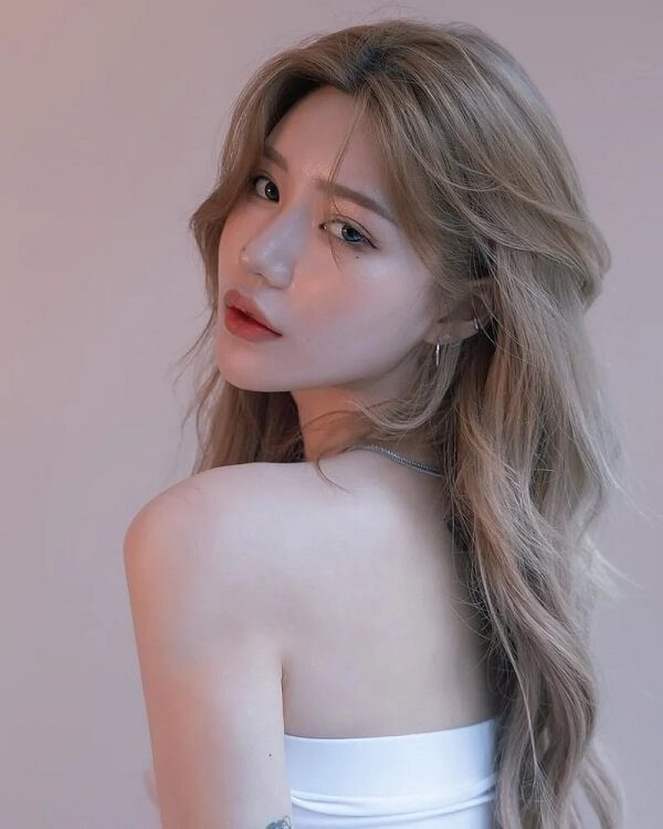 18 màu tóc hot trend cho phụ nữ: từ pastel nhẹ nhàng đến bold cá tính