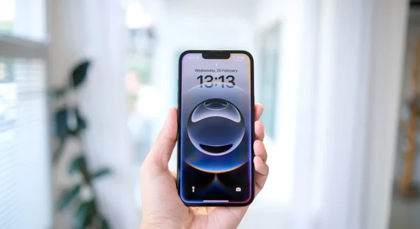 iPhone 16e có đáng mua hơn iPhone cũ giá rẻ?