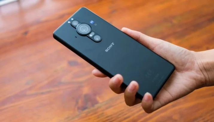 4 cài đặt camera điện thoại nên tắt để ảnh bớt mờ