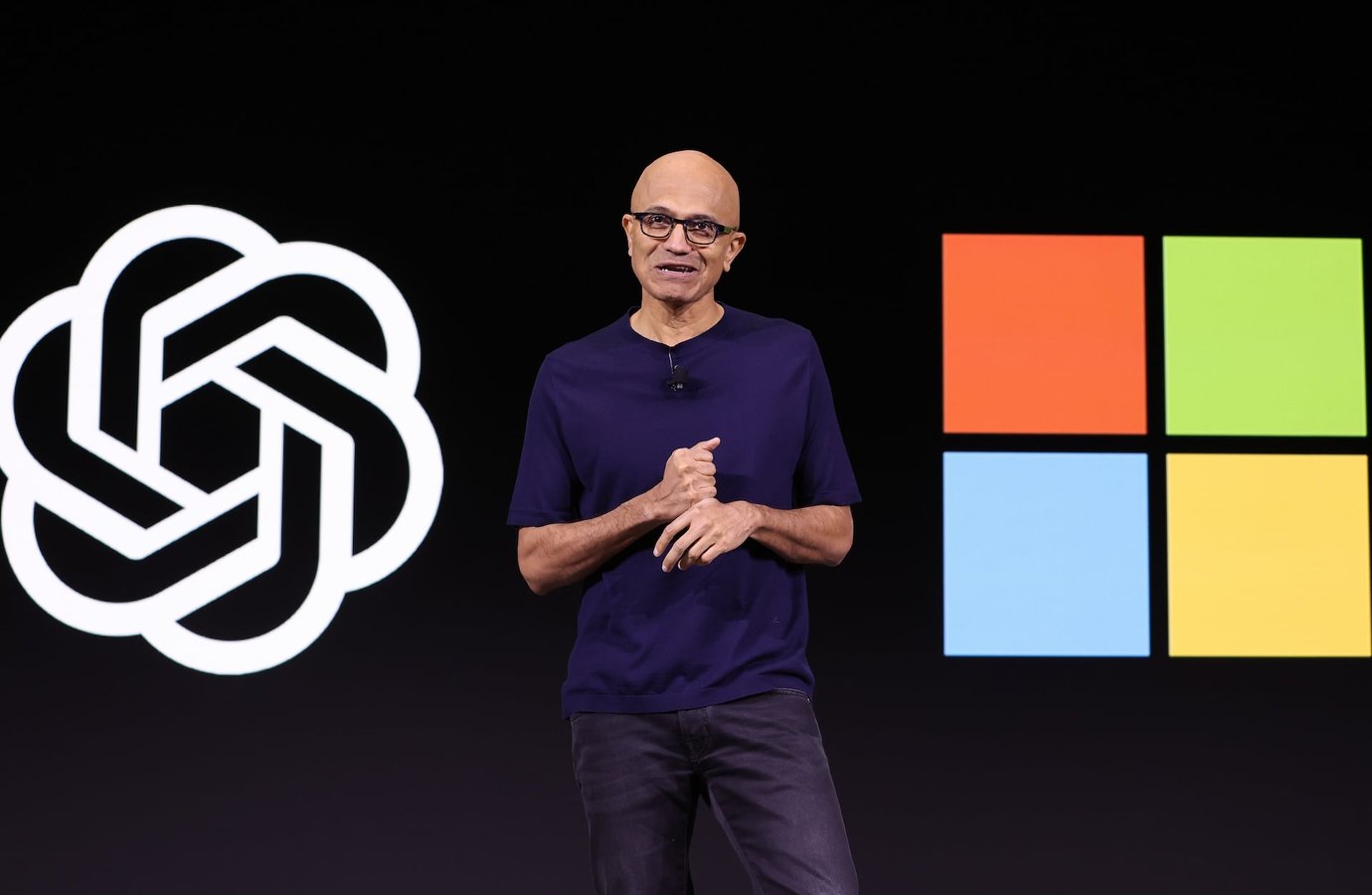 Microsoft’s Reverse Information Paradox: How Enterprise AI Bleeds Secrets