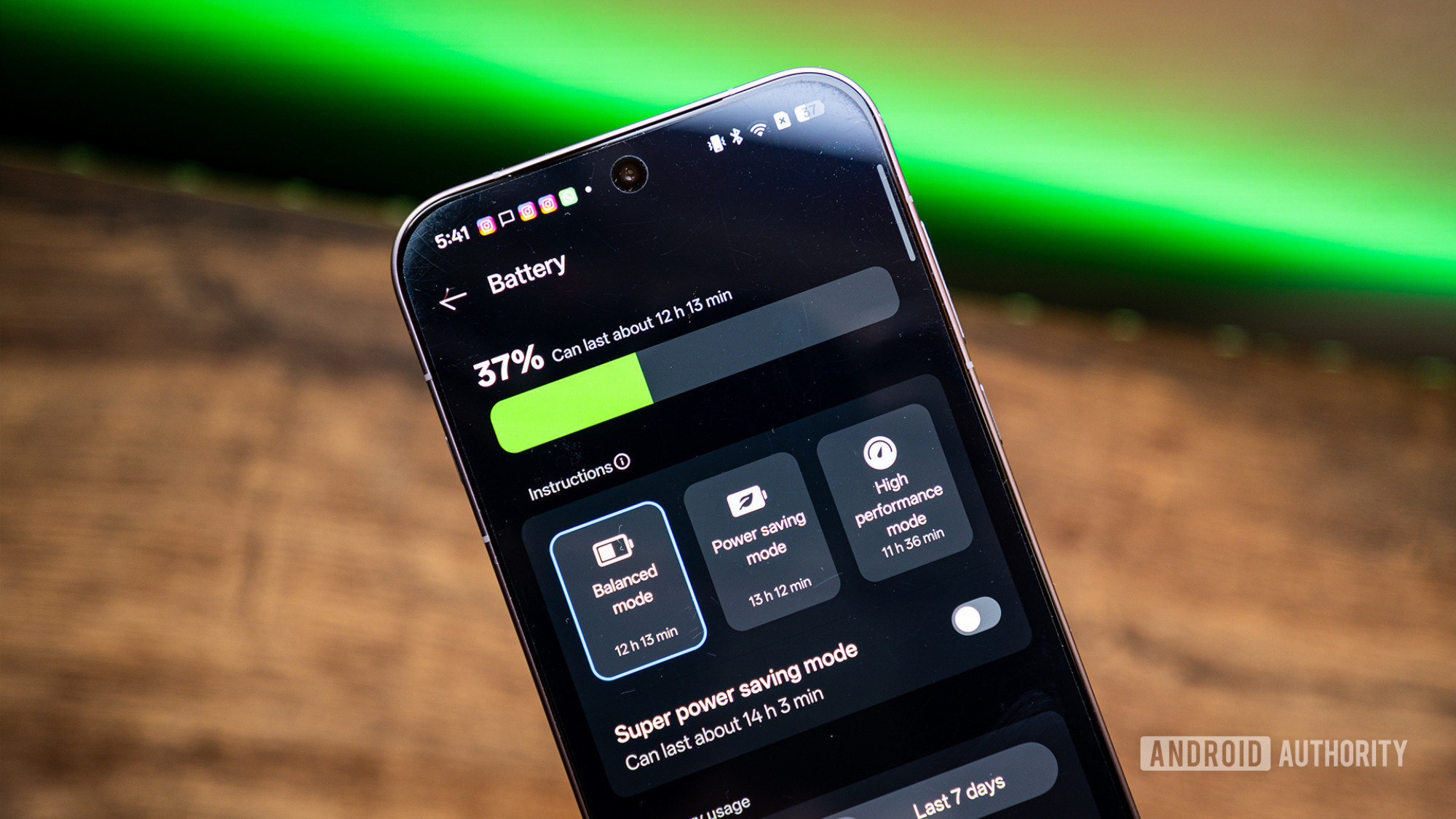 Why Battery Life Claims Don’t Match How Long We Keep Our Phones