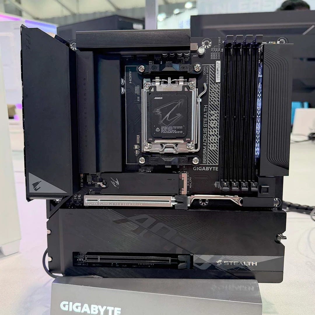 Gigabyte’s Rear-Connector Motherboard Redefines Cable Management