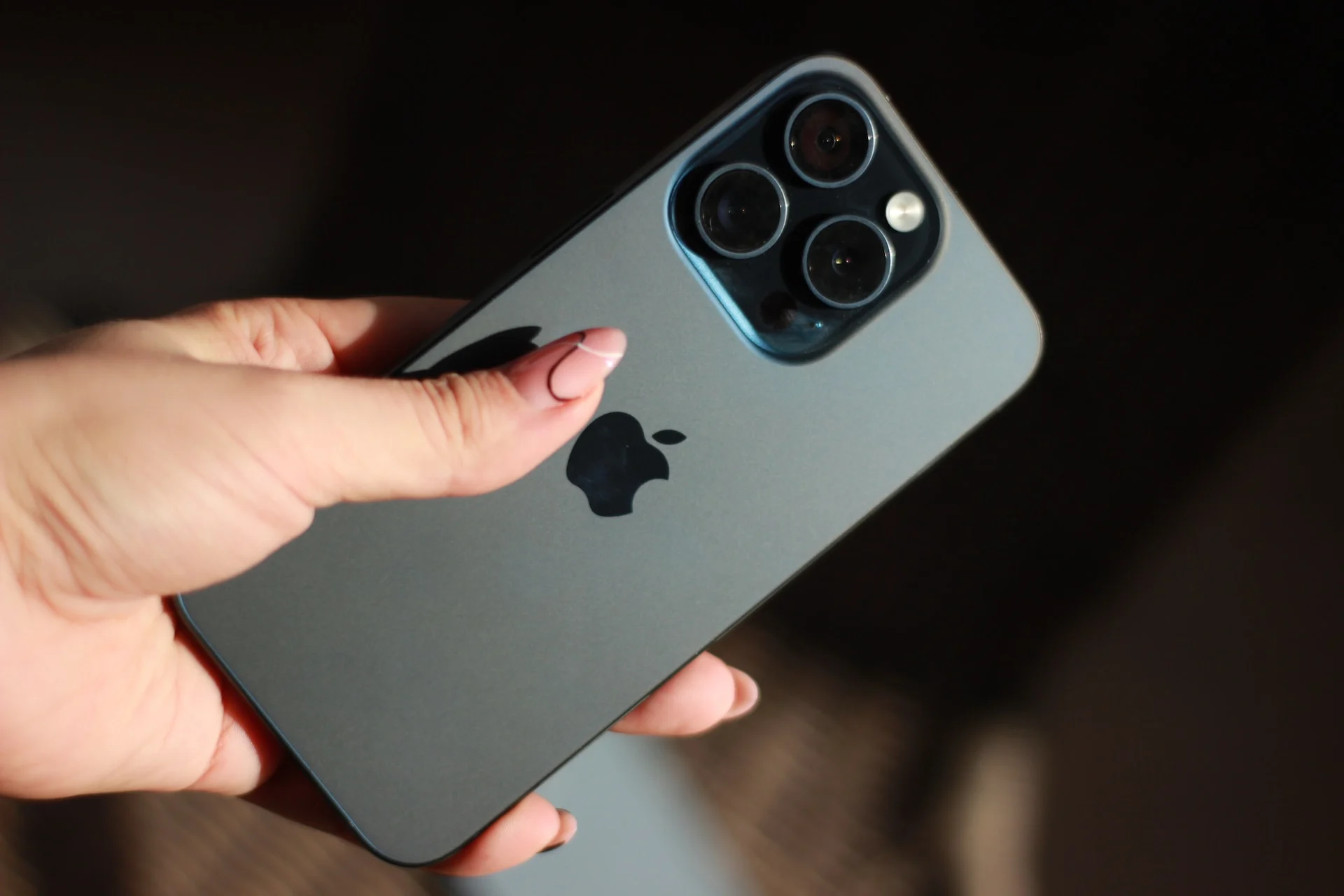 iOS 27 Siri AI Requires iPhone 15 Pro—Who Gets What