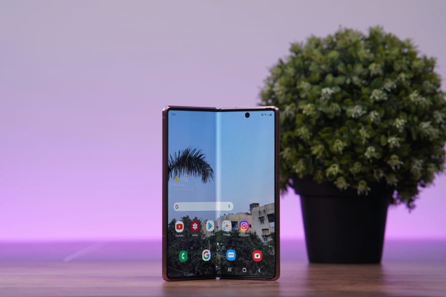 Samsung Foldables Are Finally Taking Their Cover Screens Seriously