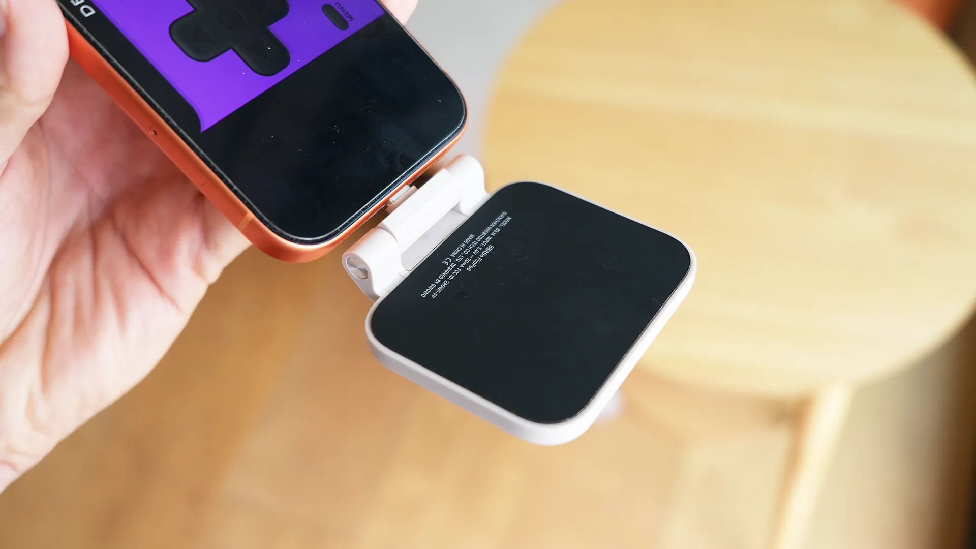 8BitDo FlipPad Review: The Best Tiny Phone Pad for Mobile Retro Gaming?