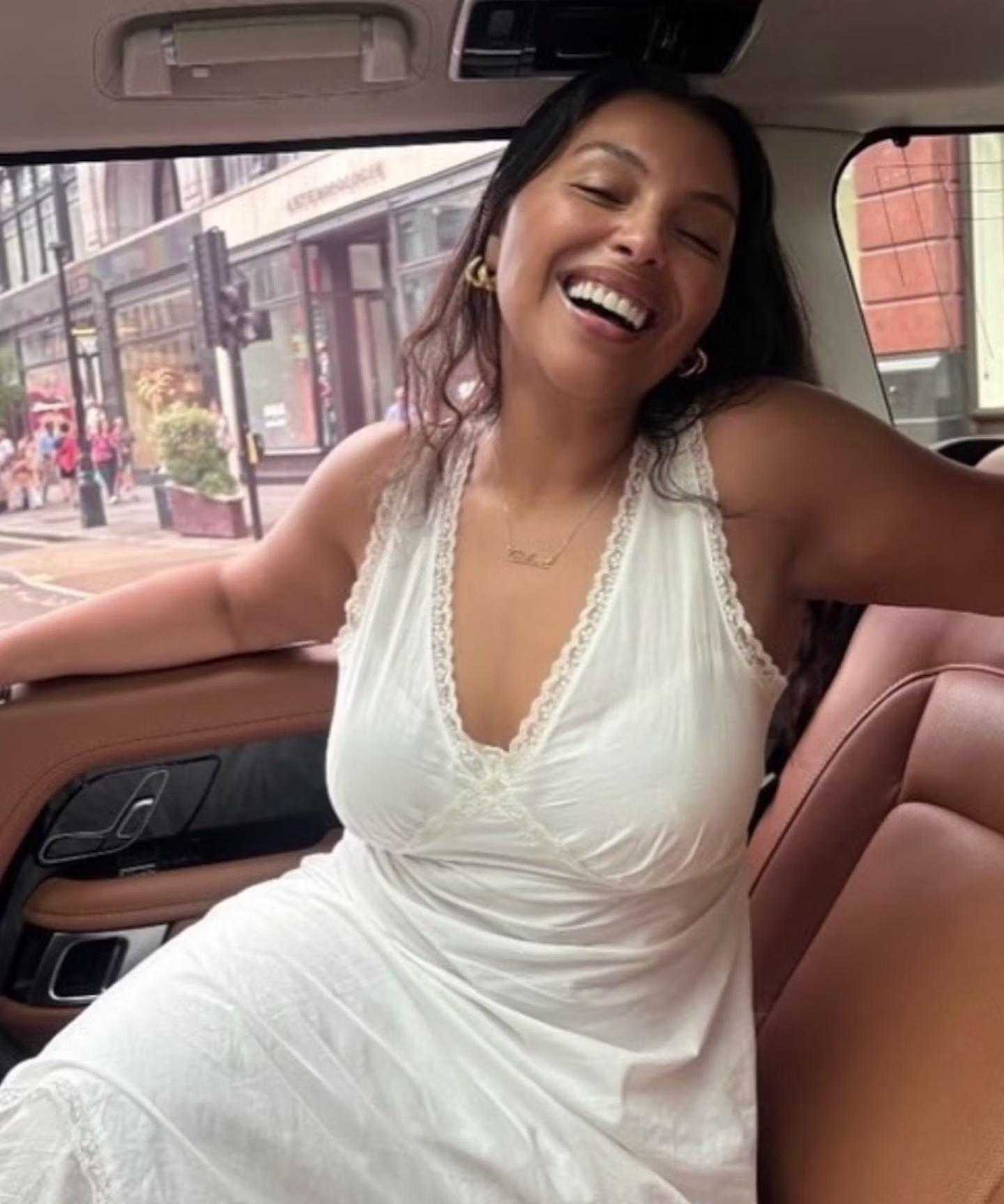From Alexa Chung to Hailey Bieber: The Minimalist Basics It Girls Swear By for Summer