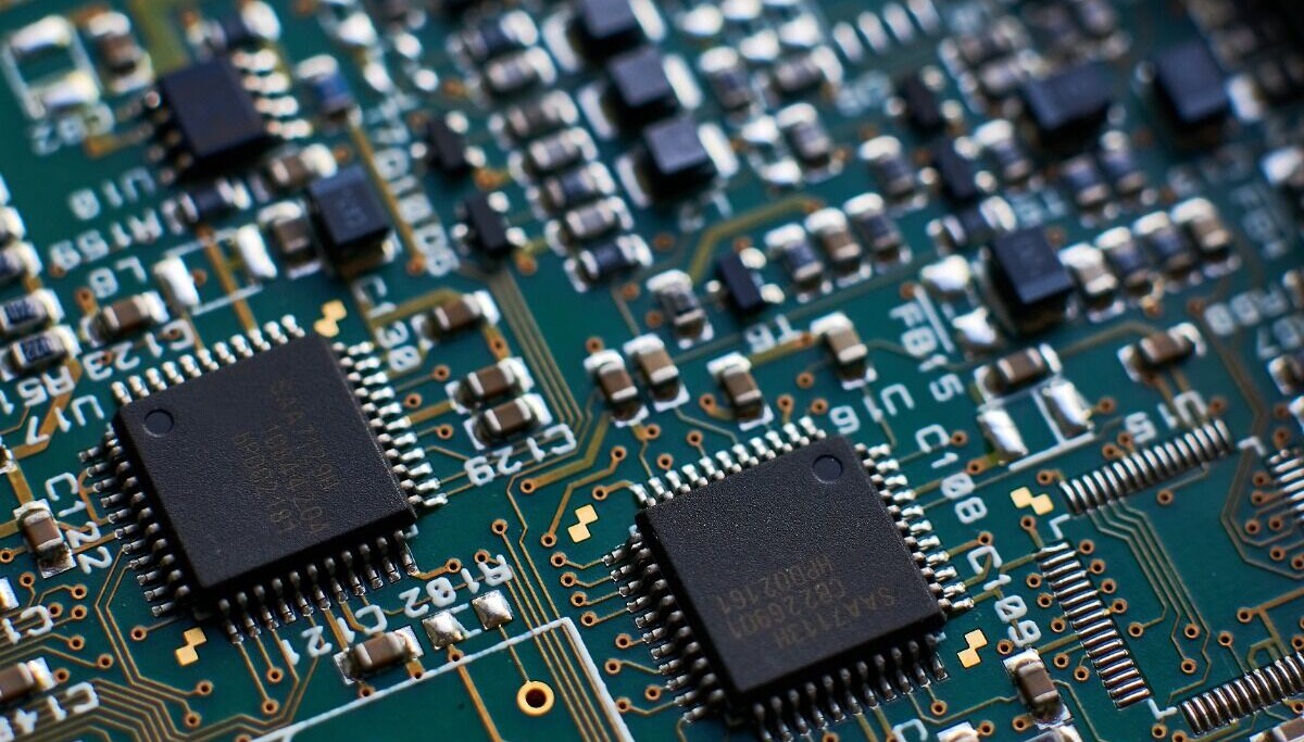 Cadence AuraStack’s AI Super Agent Aims to Redefine PCB Design Workflows