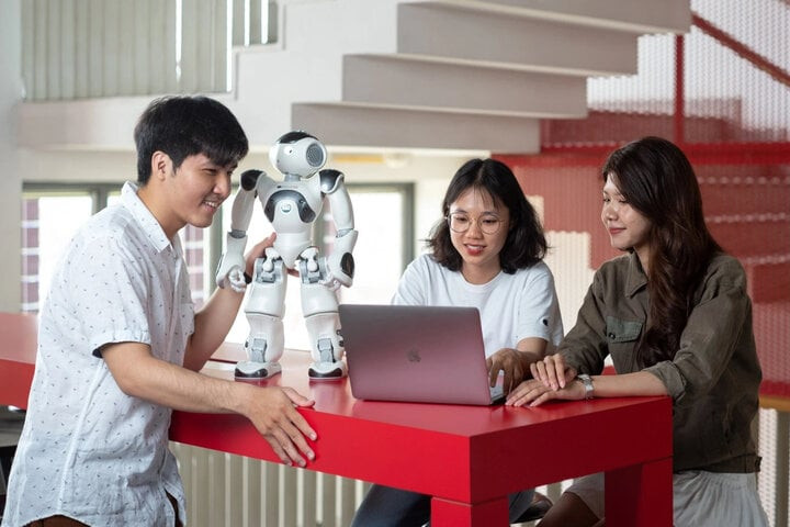 Người Việt dẫn đầu Đông Nam Á về sử dụng AI Gemini trong học tập và lập trình