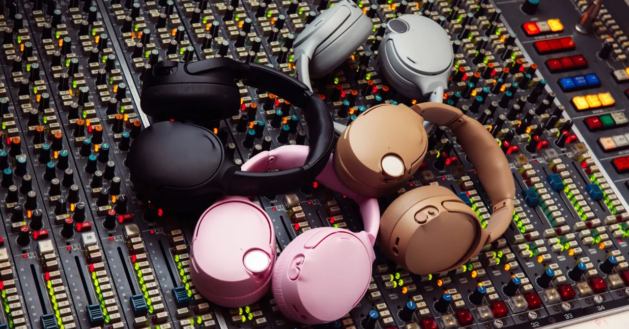 Skullcandy’s Premium Pivot: Bose Tech for Everyday Commuters