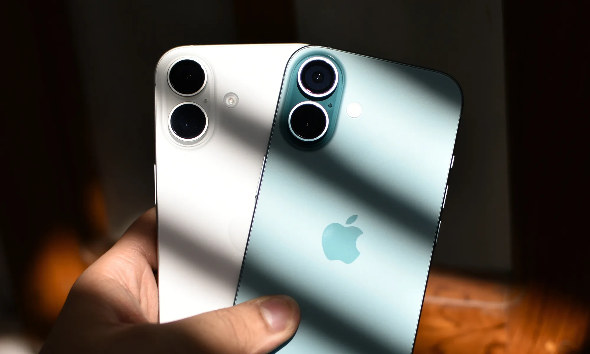 iPhone 18 Pro với camera khẩu độ biến thiên: bước ngoặt thiết kế và cuộc chơi AI mới