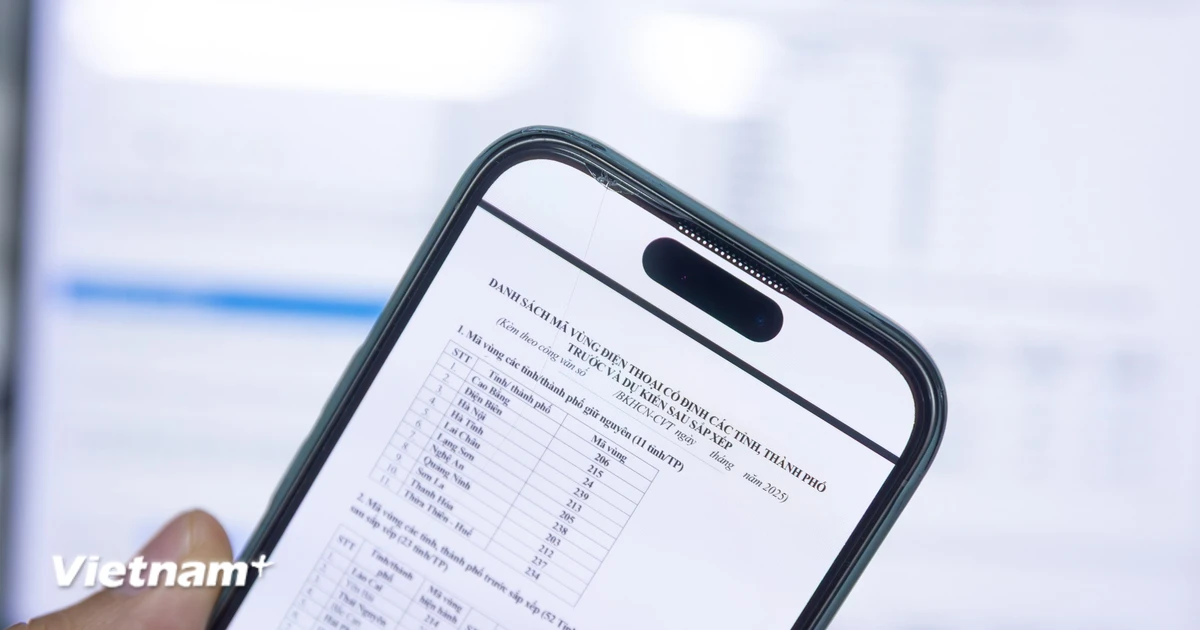 Thị trường smartphone chạm đáy: chip nhớ kéo giá lên, nhu cầu xuống