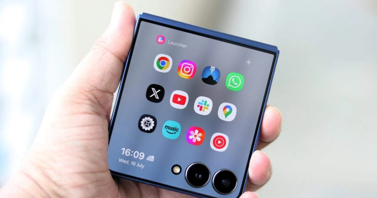 Galaxy Z Flip8 Cover Screen Finally Works Like a Real Phone