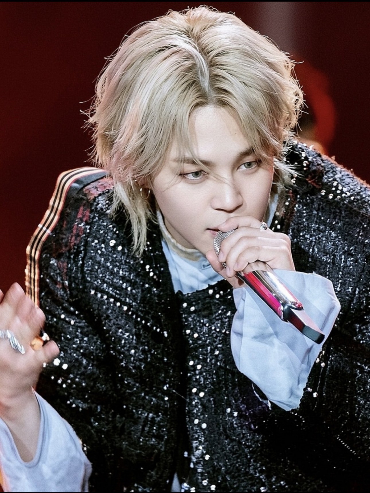 Tóc vàng K-pop: từ sân khấu đến đời sống và bí mật giữ màu bền