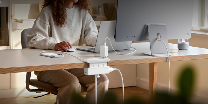 Thanh nguồn điện compact cho setup bàn làm việc sáng tạo