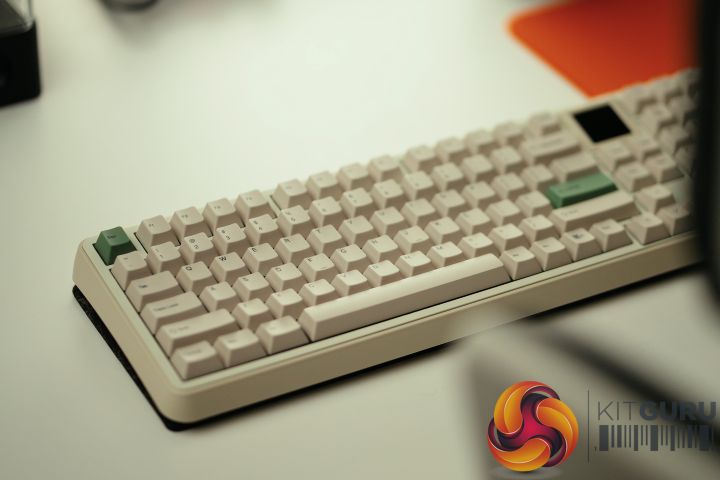 Epomaker RT98 vs RT100 Pro: bàn phím retro custom nào đáng tiền?