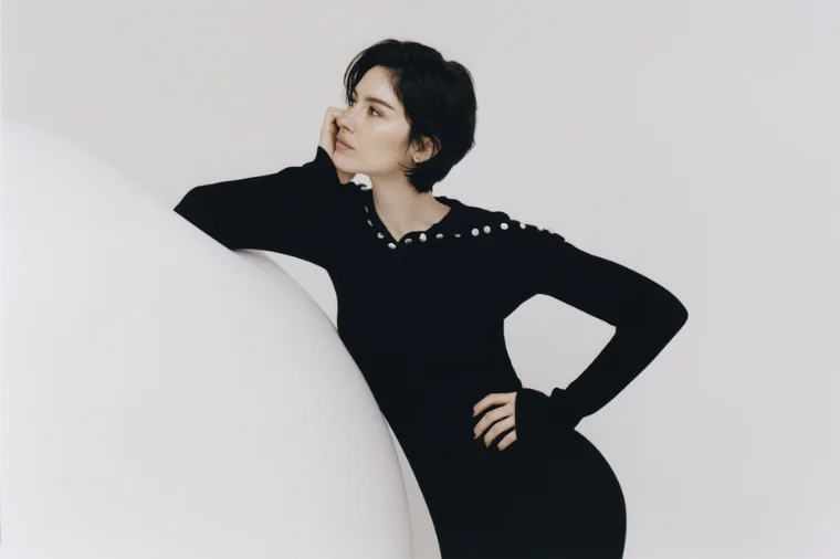 Gracie Abrams Gives Coco Mademoiselle a Gen Z Soul