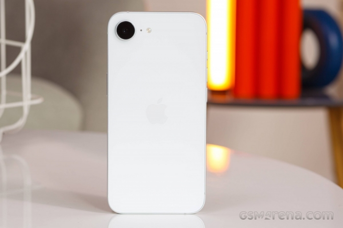 So sánh giá iPhone 16 series: Nên mua mẫu nào trong tháng này?