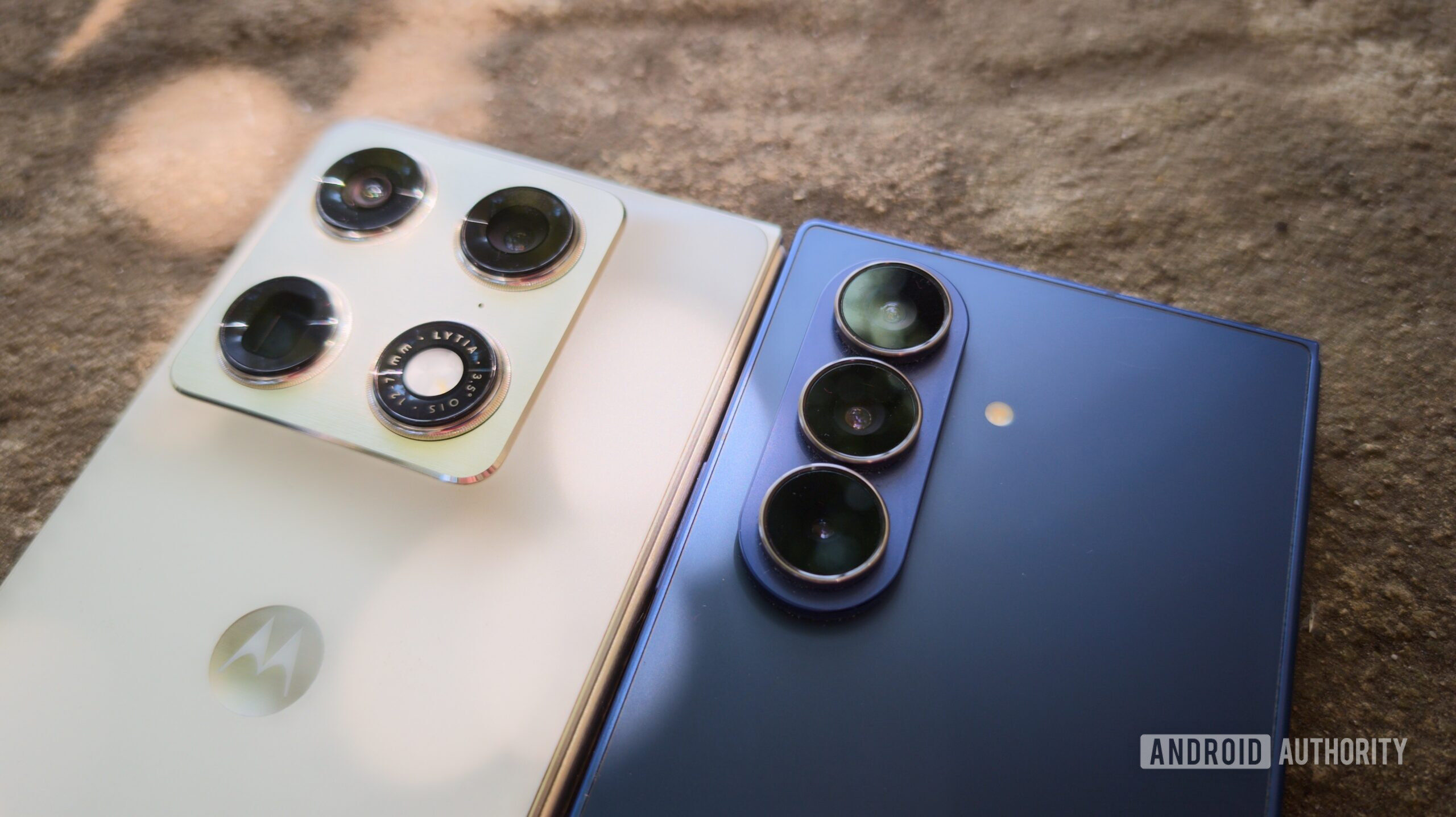 Motorola Razr Fold vs Samsung Galaxy Z Fold 7: Which Foldable Wins Daily Life