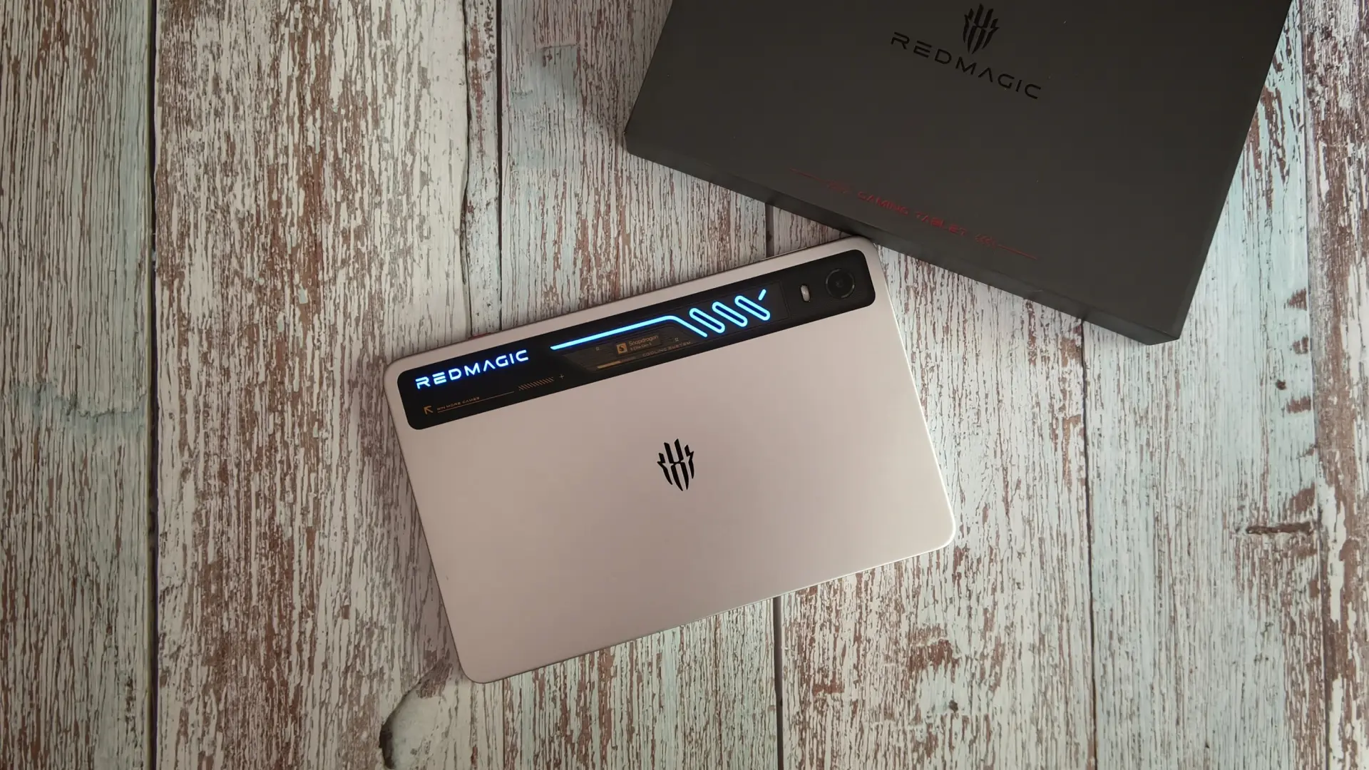 Tablet gaming có làm mát chất lỏng: công nghệ cần có hay chiêu marketing?