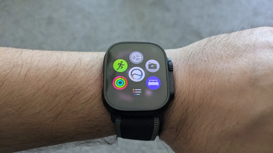 Siri AI on Your Wrist: Why Apple Watch Finally Feels Smart