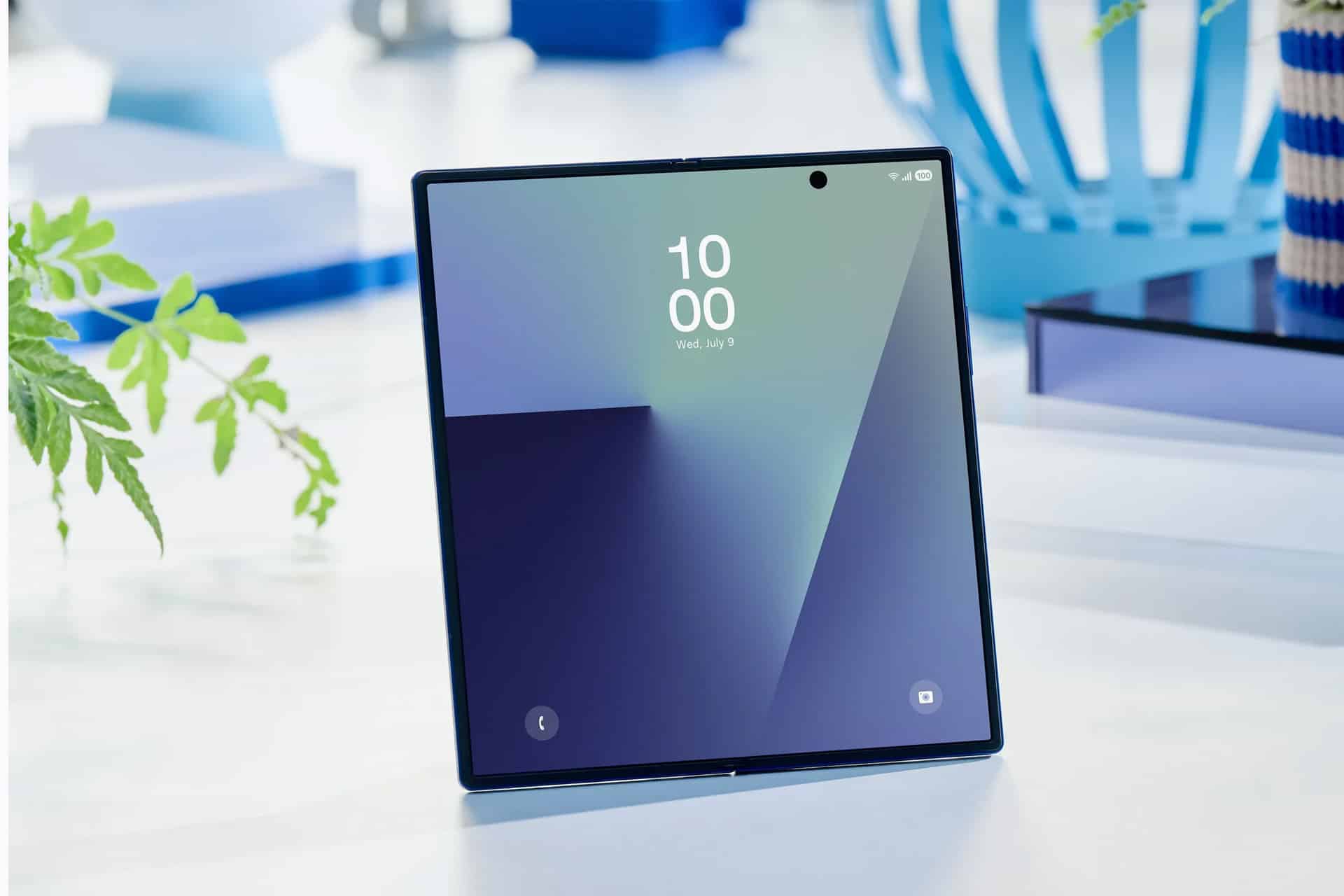 Samsung’s Flex Titanium Makes Foldables Feel Like Real Glass Screens