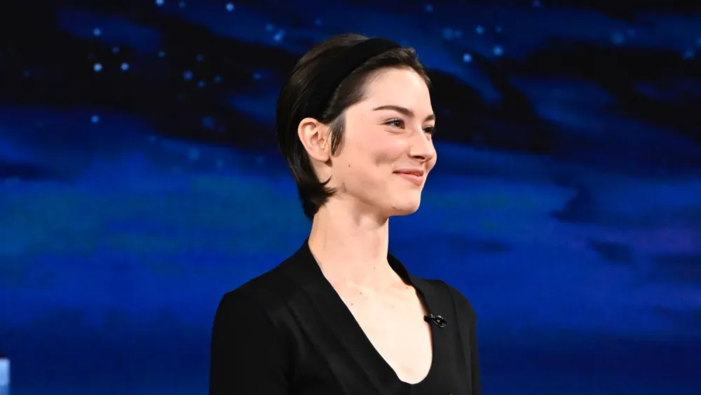 Master the Bixie Cut Like Gracie Abrams