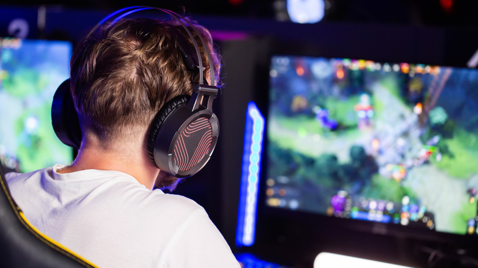 How HDR Gaming Monitors Measurably Boost Competitive Performance