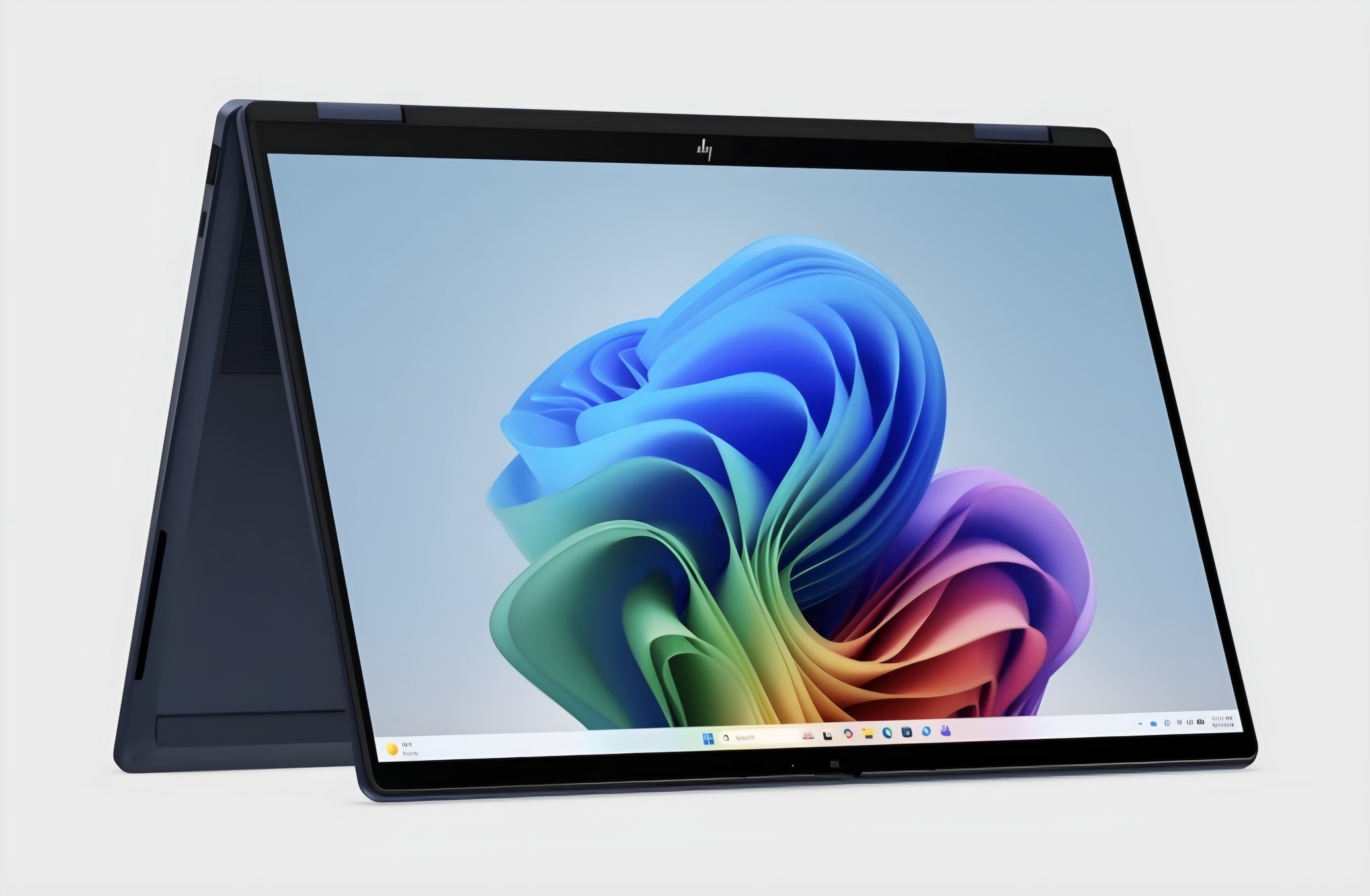 HP OmniBook X Flip OLED Copilot+ PC Drops to $999