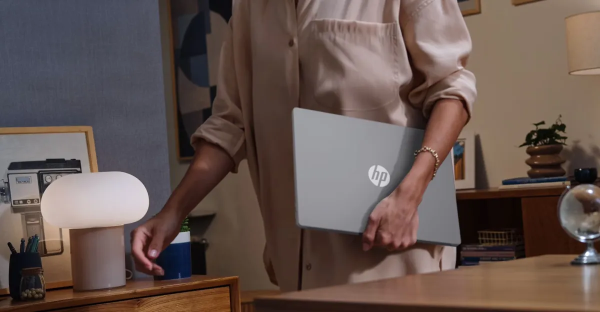 HP OmniBook X Flip OLED 2‑in‑1 Drops to $999 at Best Buy