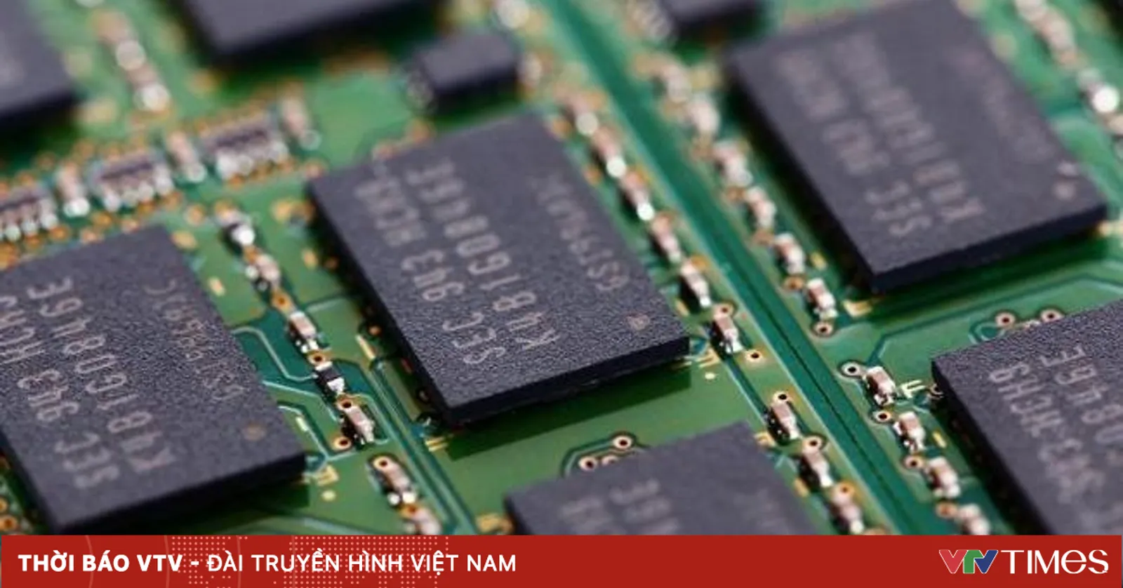 Khủng hoảng chip nhớ AI: Cơn bão âm ỉ đẩy giá smartphone và PC lên cao