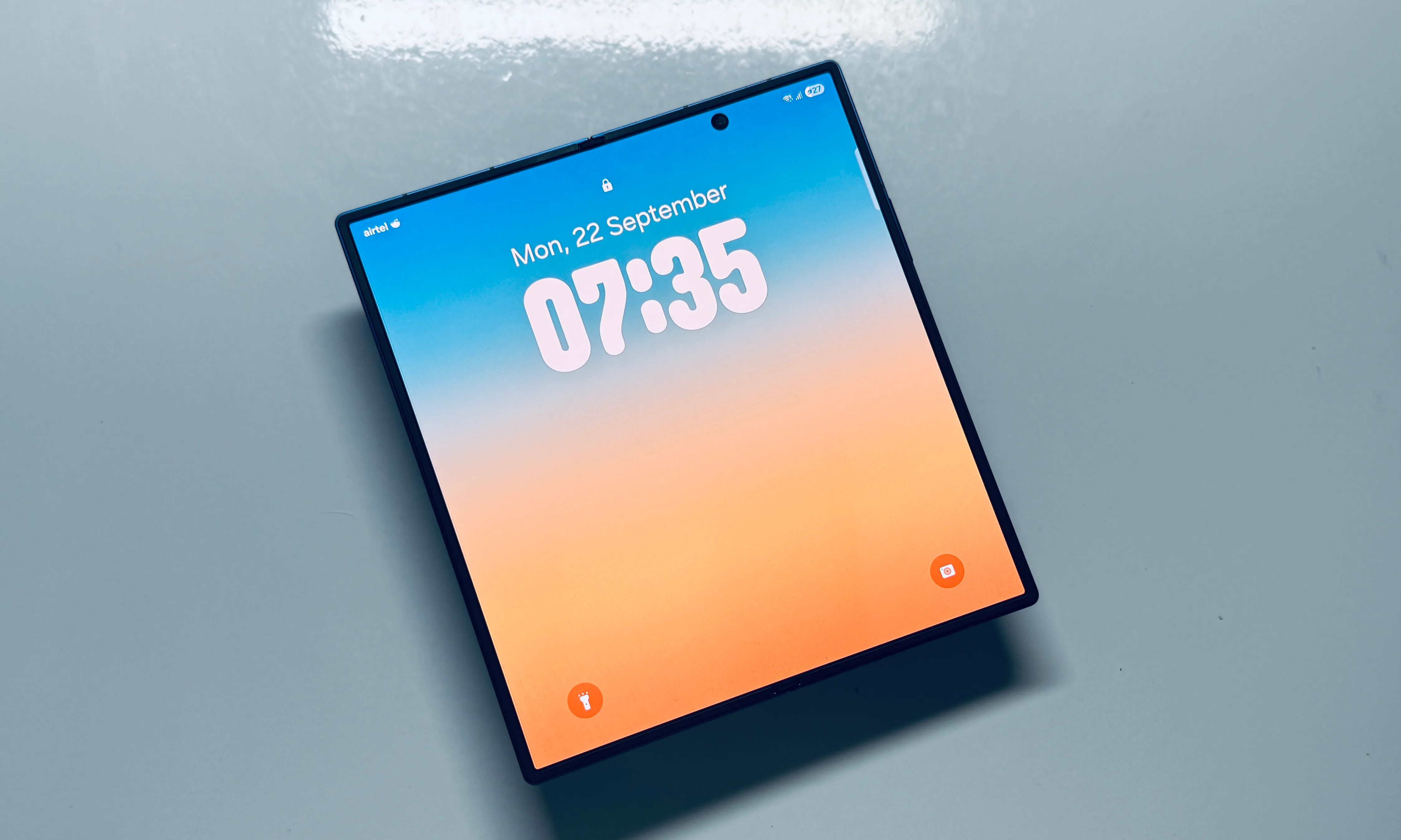 Galaxy Z Fold 8 Ultra Leak Hints at a Creaseless Foldable Future