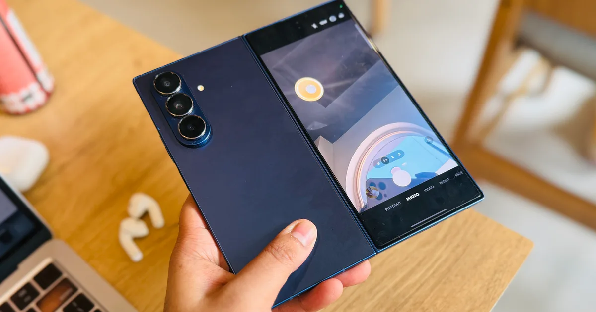 Galaxy Z Fold 8 Finally Widens the Foldable Formula